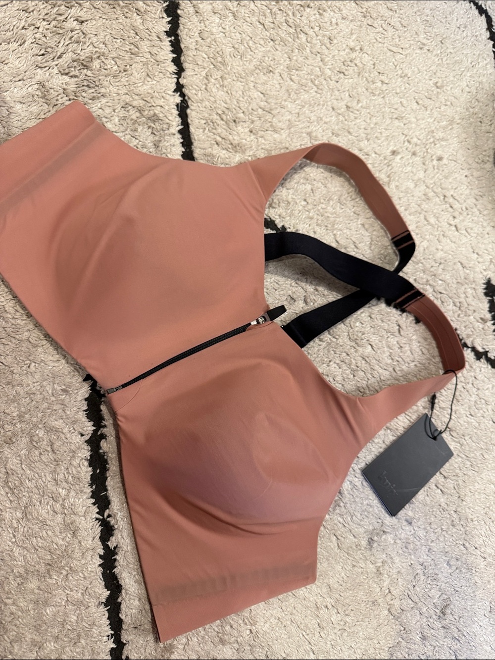 knix catalyst 7 Blush-Mauve Seamless Zip-Front Sports Bra with Black Straps